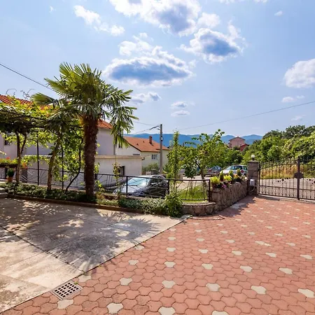 Flowers Apartament *